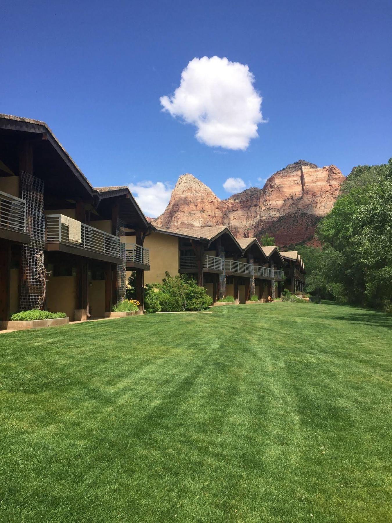 Desert Pearl Inn Springdale Bagian luar foto