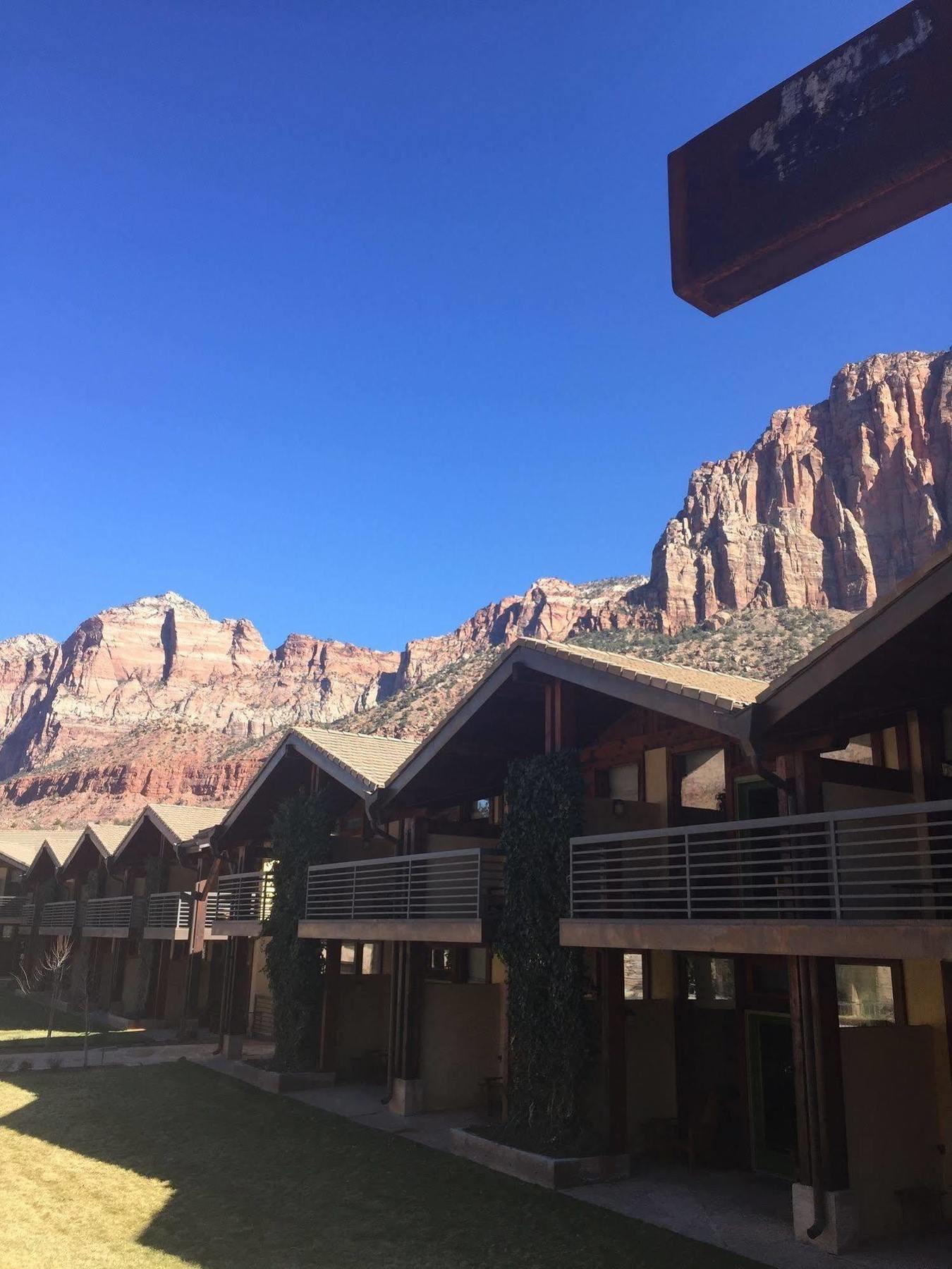 Desert Pearl Inn Springdale Bagian luar foto